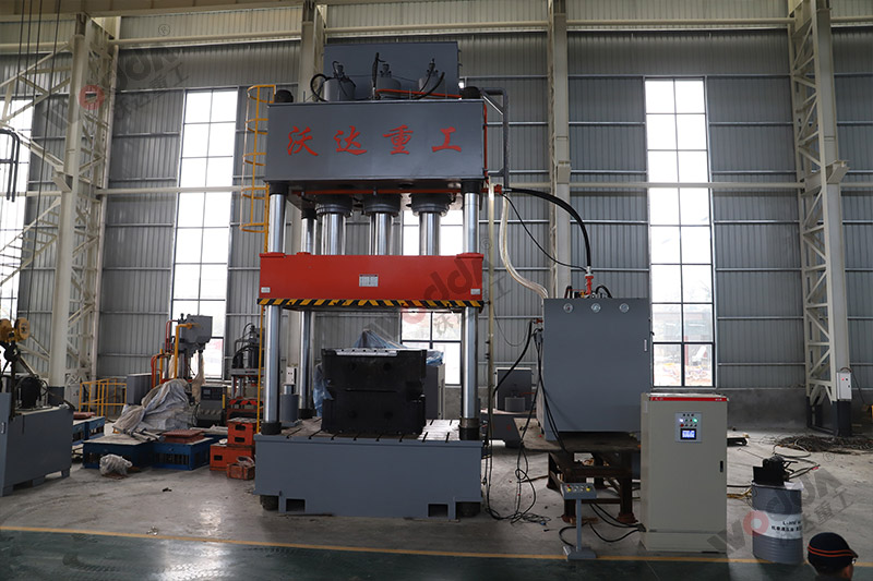 1250噸復(fù)合材料排水溝成型液壓機(jī) 1250噸復(fù)合材料排水溝成型液壓機(jī)